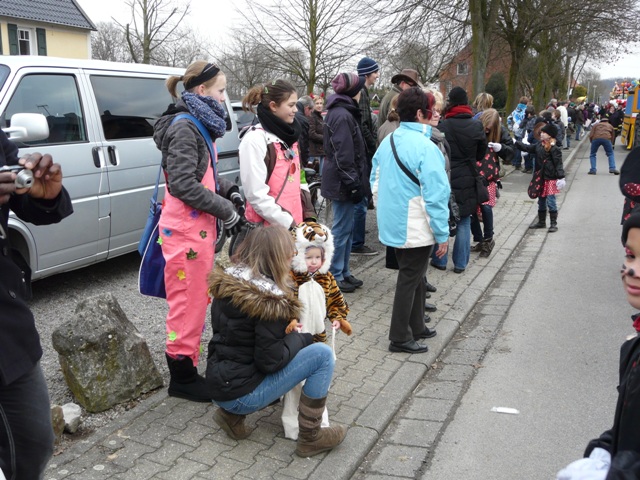 Karneval Umzug Horst 2012-0066.JPG